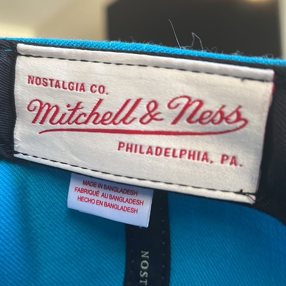 Hornets SnapBack - Picture 5 of 7